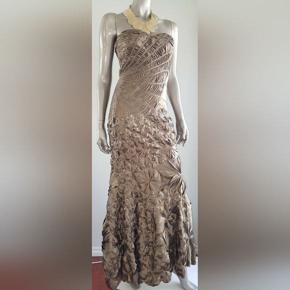 °$6,000 CARLOS MIELE STUNNING SILK GOLDEN GREEN FLOWER RUNWAY GOWN S M - Picture 2 of 13